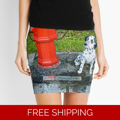 Mini Skirt Le Studio Dog Lucky Rush Signals statue